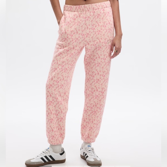 GAP x Loveshackfancy girls soft fleece pink floral sweatpants